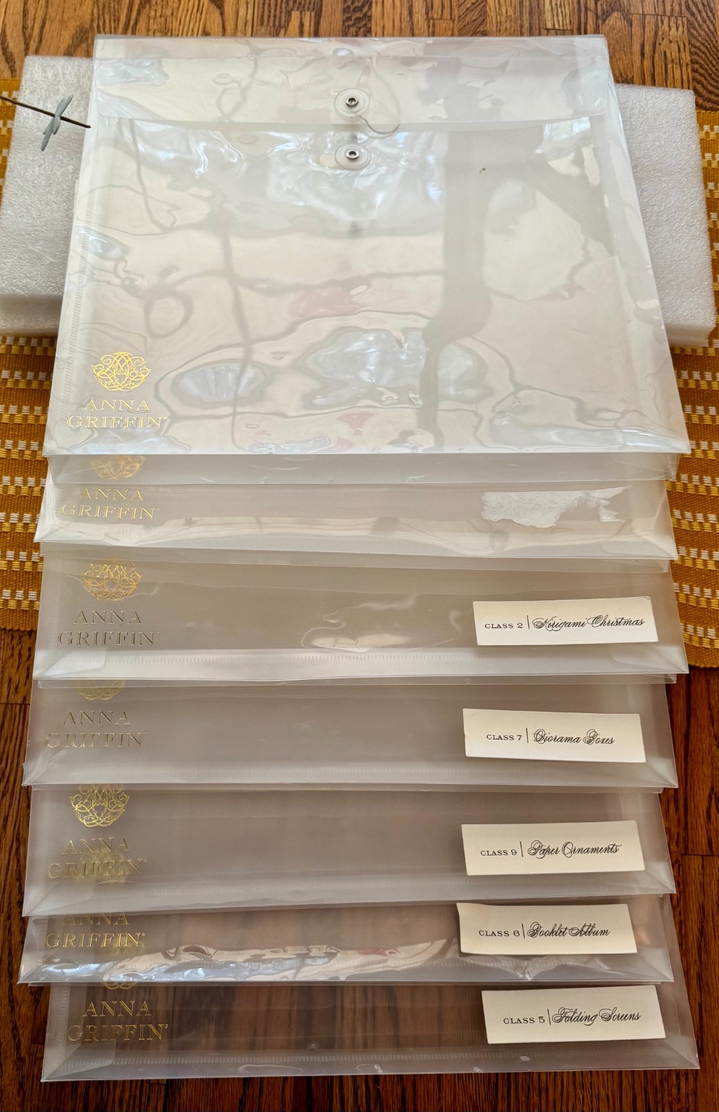 Anna Griffin  7 - 12 x 12 Pleated Create Storage String Tied Folios Very Rare