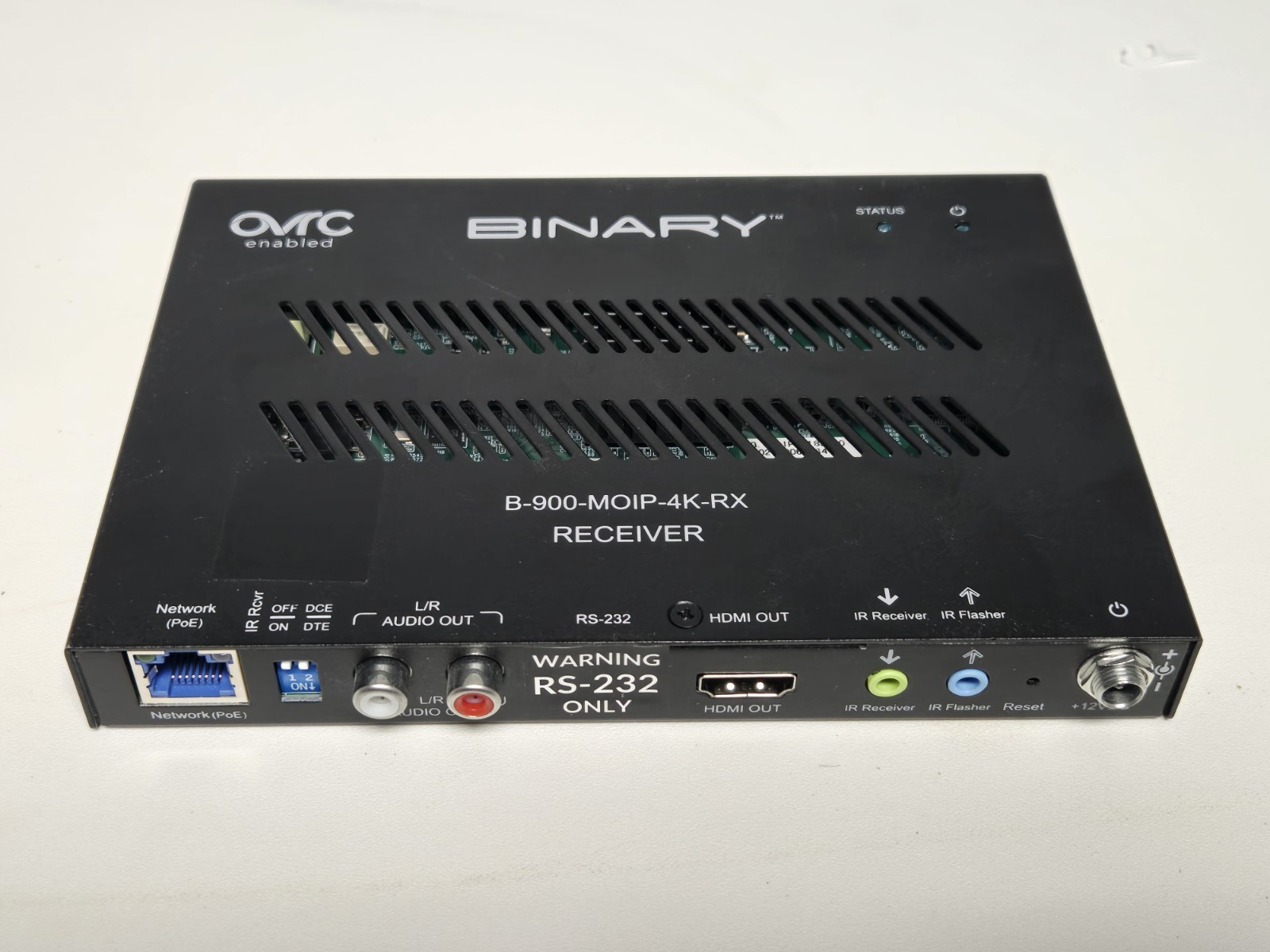 Binary 900 Series 4K Media over IP Receivers