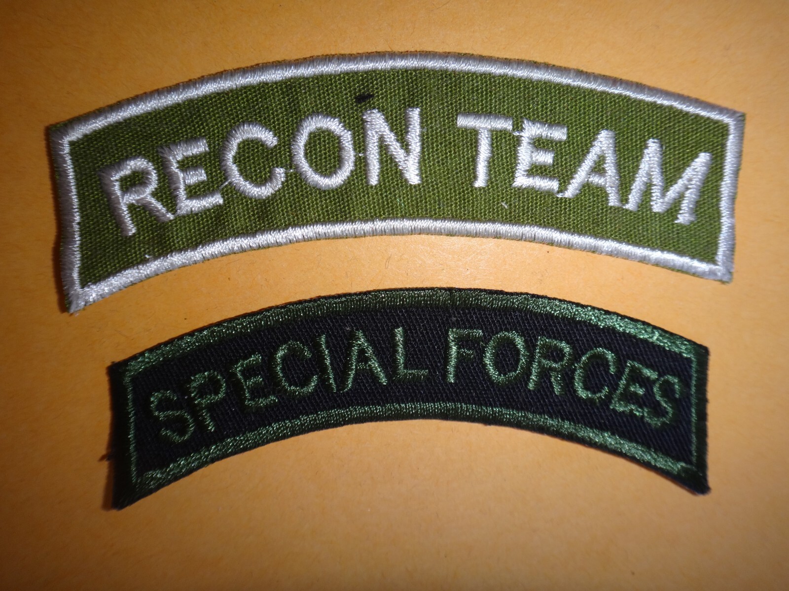 Group Of 2 Vietnam War Patches: RECON TEAM and SPECIAL FORCES