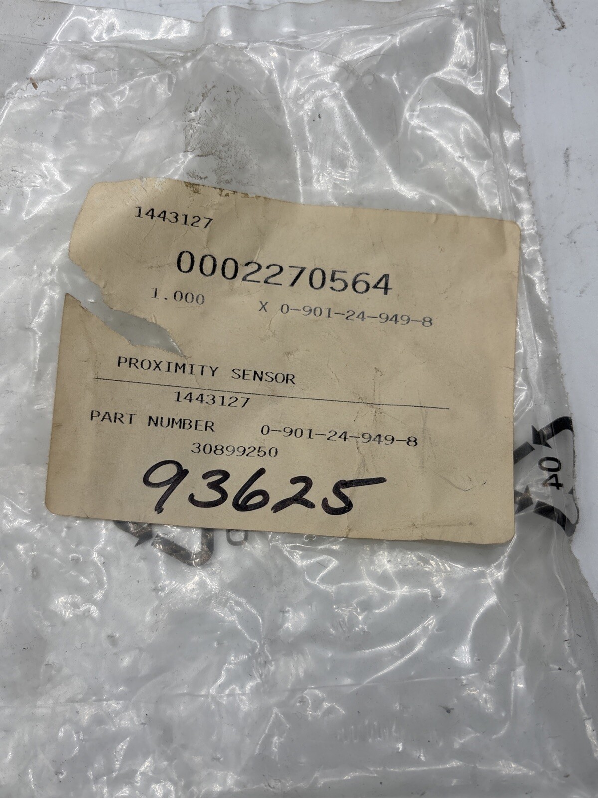 Turck 0-901-24-949-8 Inductive Proximity Sensor 30899250