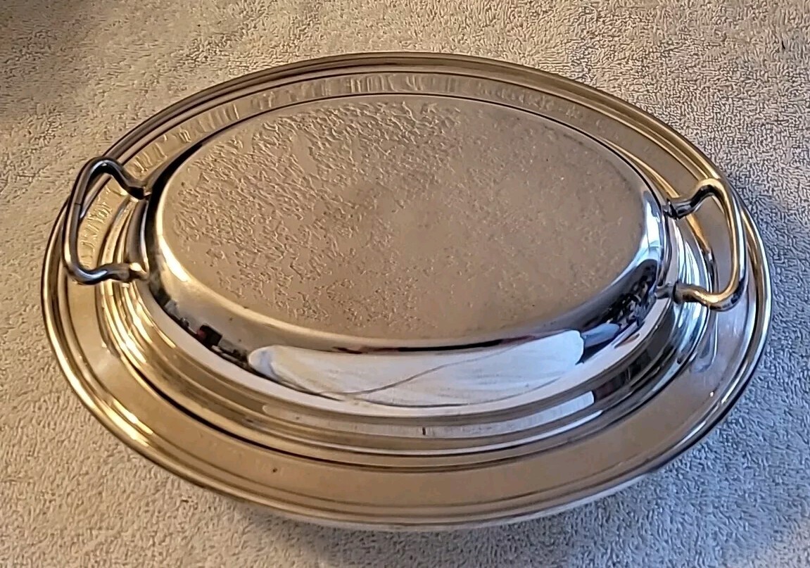 ROGERS 1105 SILVER PLATE COVERED SERVING DISH OVAL TWO HANDLED LID Vintage