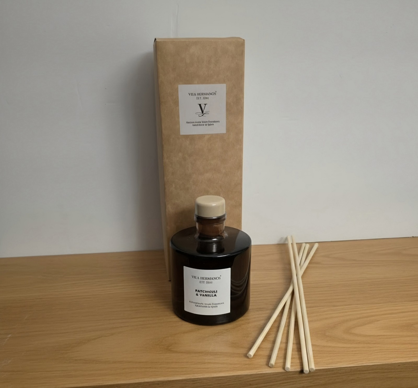 VILA HERMANOS Patcholi & Vanilla 6.76 oz Artisan Reed Diffuser Handmade In Spain