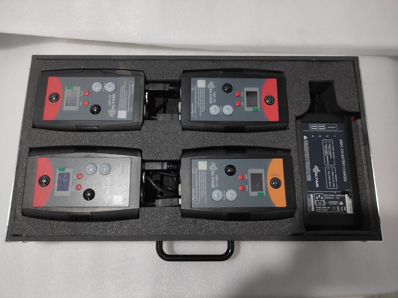 Lot of 4 Altair WBP-210 WBP210 Single Channel Wireless Beltpack & Altair WBP-212