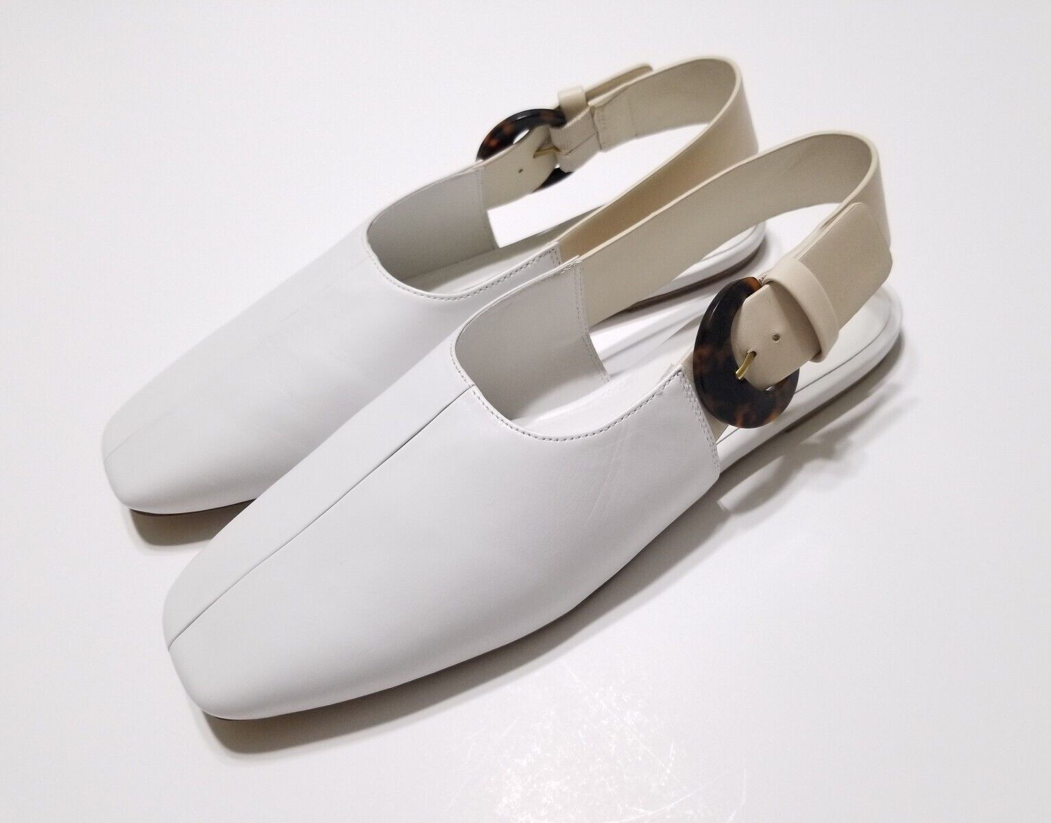 NEW Vince Cadot Tortoise Buckle Leather Slingback Flat in White/Flax $275