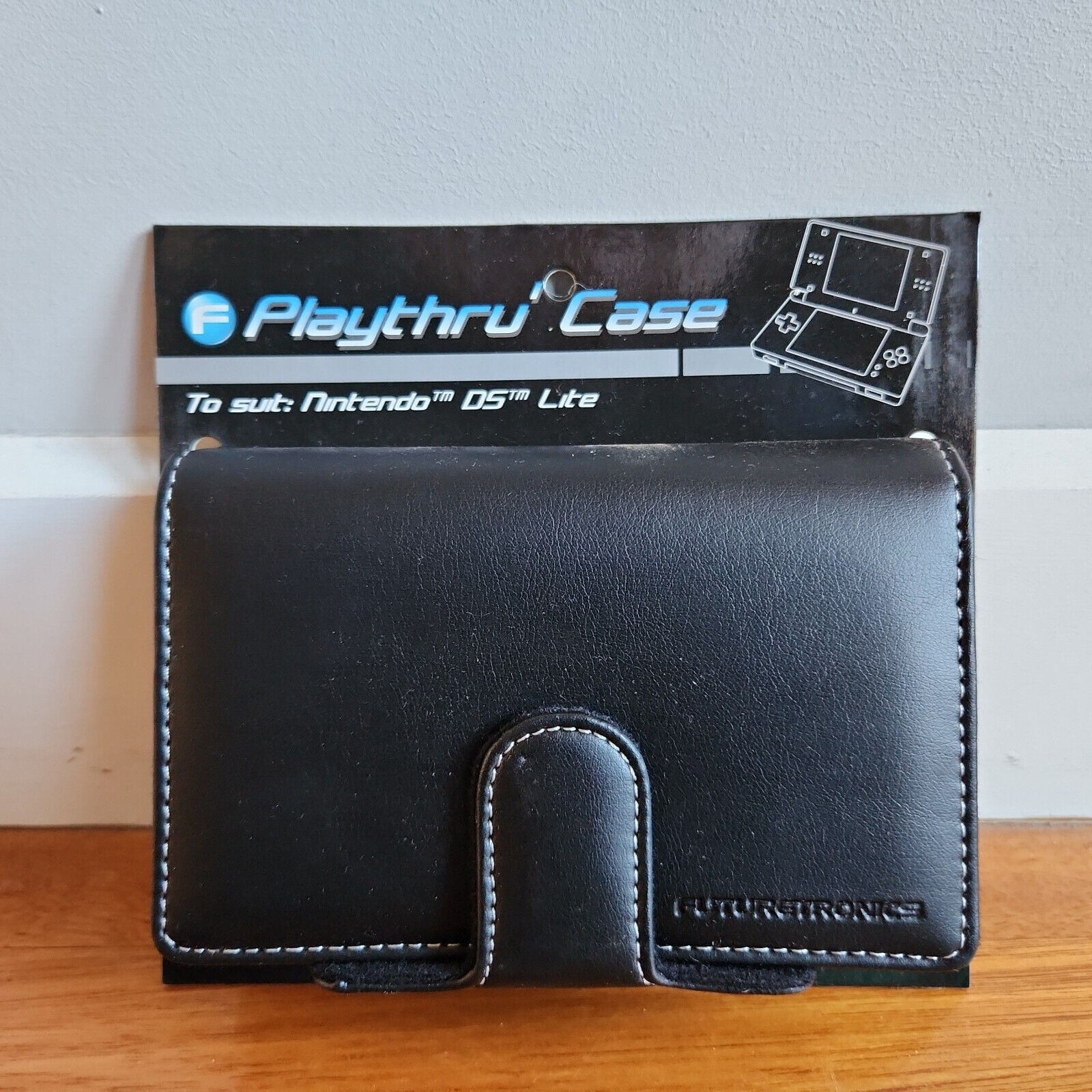 Nintendo DS Lite Playthru Folio Case /w sylus holder compact & stylish Brand New