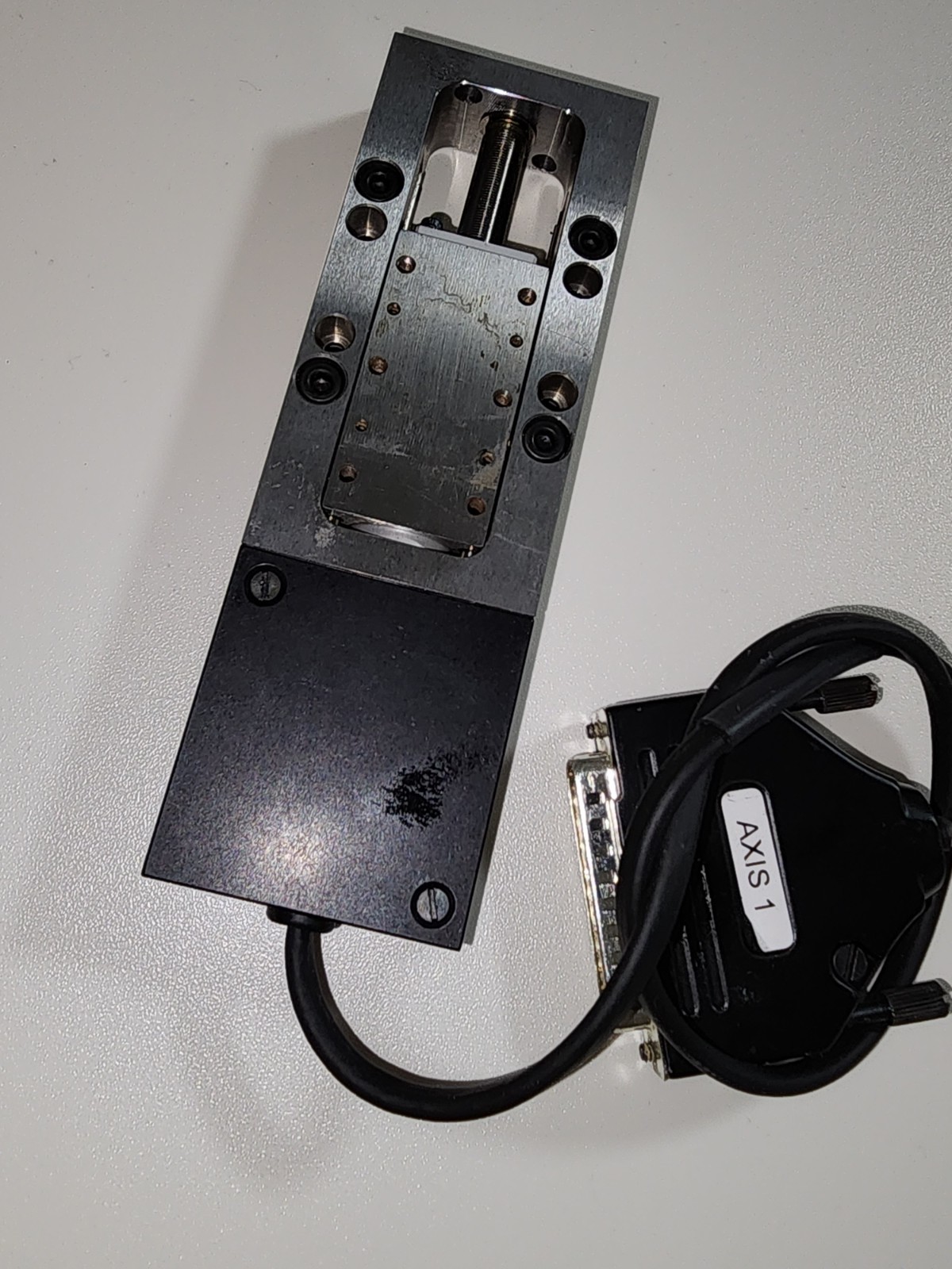 Lightly Used Fully Tetsted Newport Motorized Linear Stage Encoder MFA-CC Z865