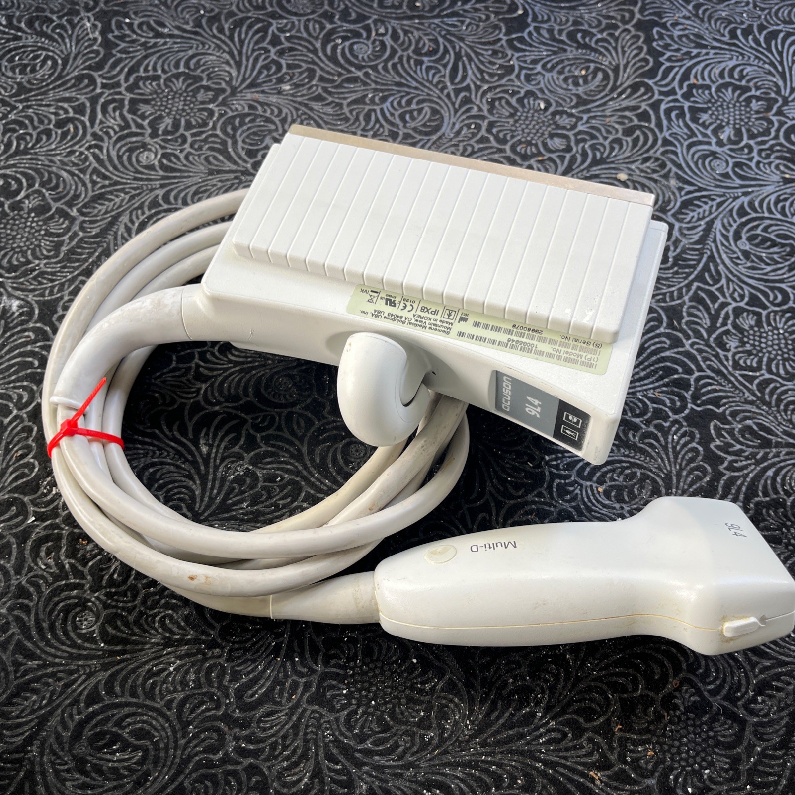 Acuson 9L4 Ultrasound Probe - Untested