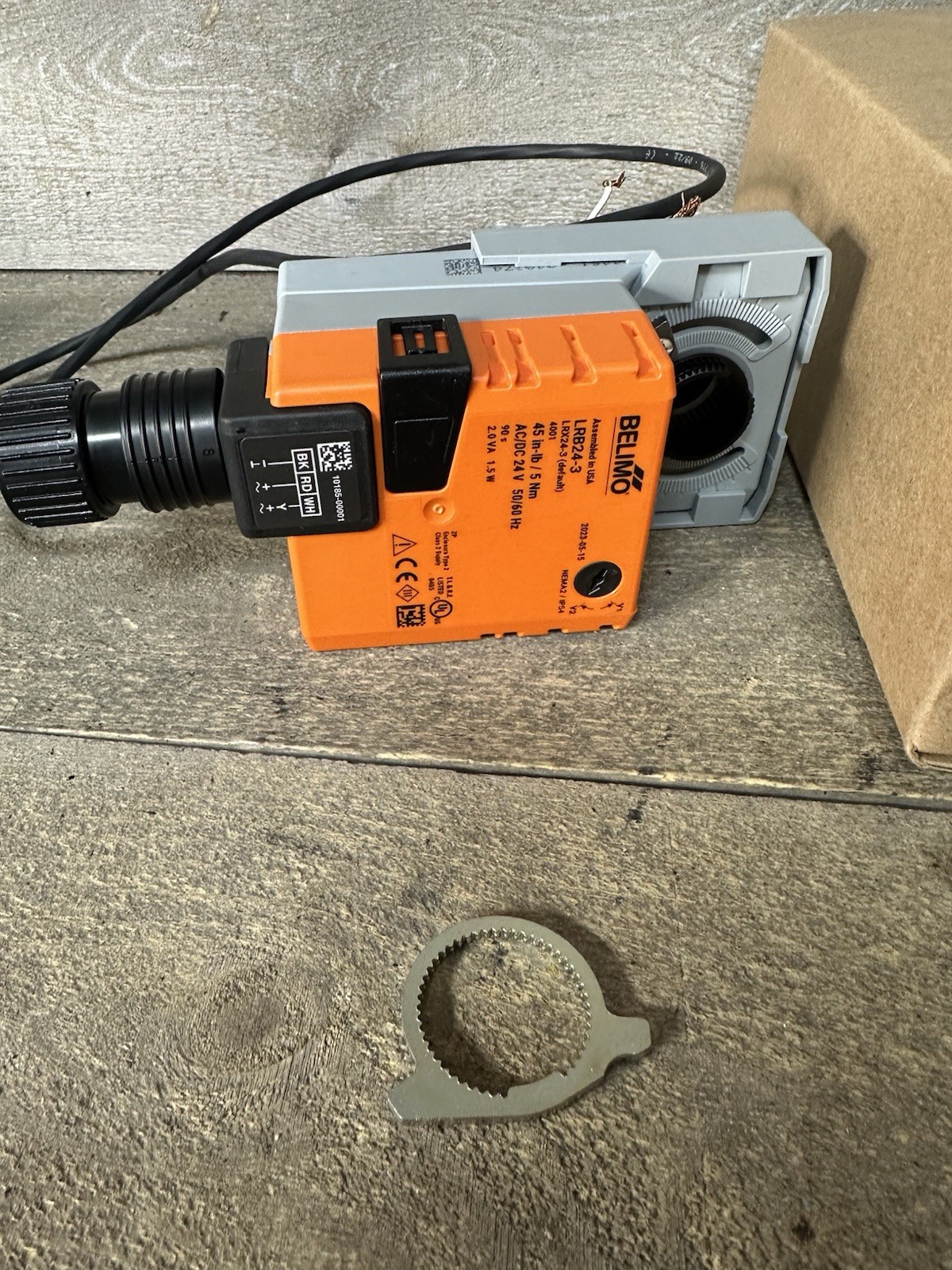 Belimo LRB24-3 Valve Actuator 24VAC DC AC 24V