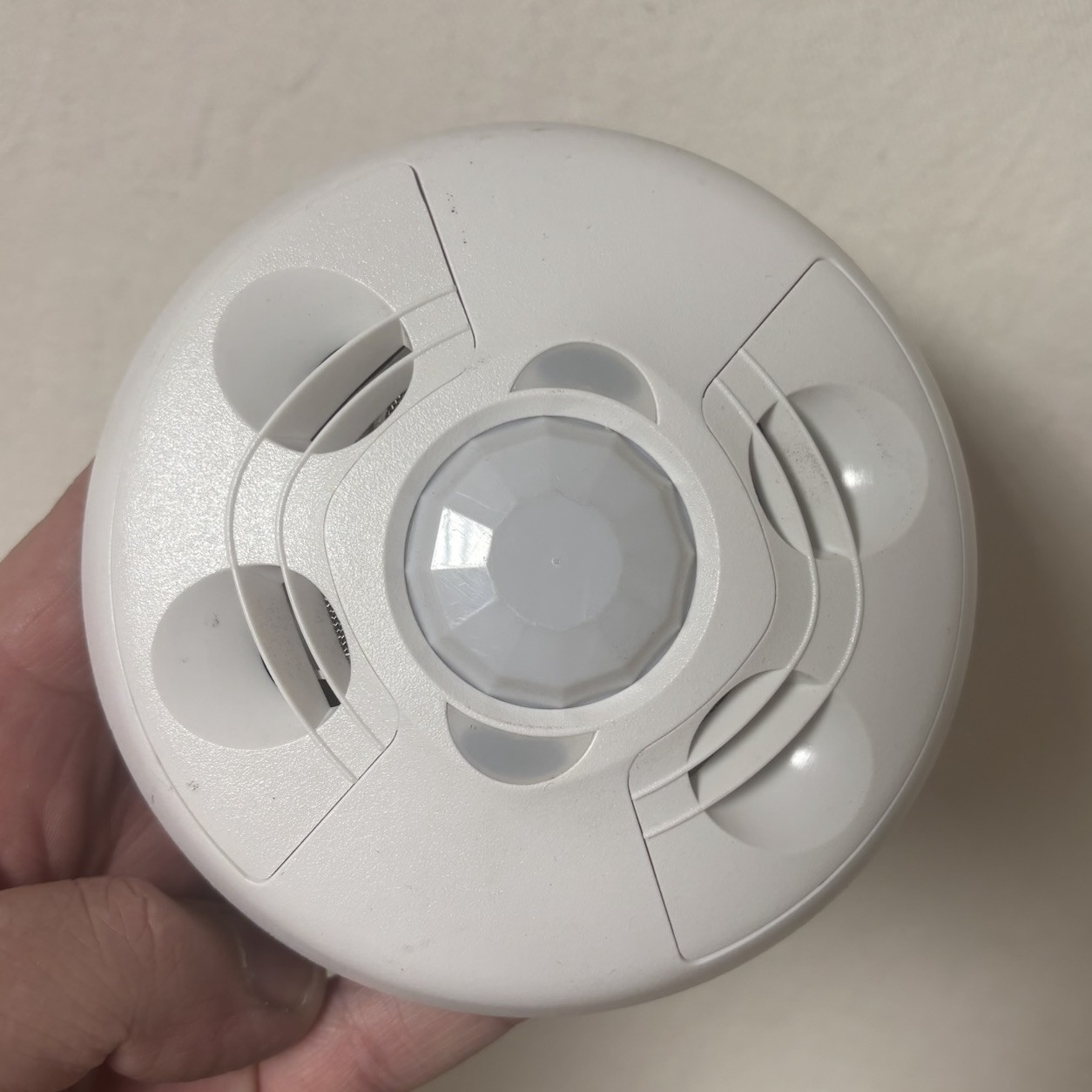 Crestron GLS-ODT-C-CN Dual Tech Occupancy Sensor Input 24V Used Great Condition