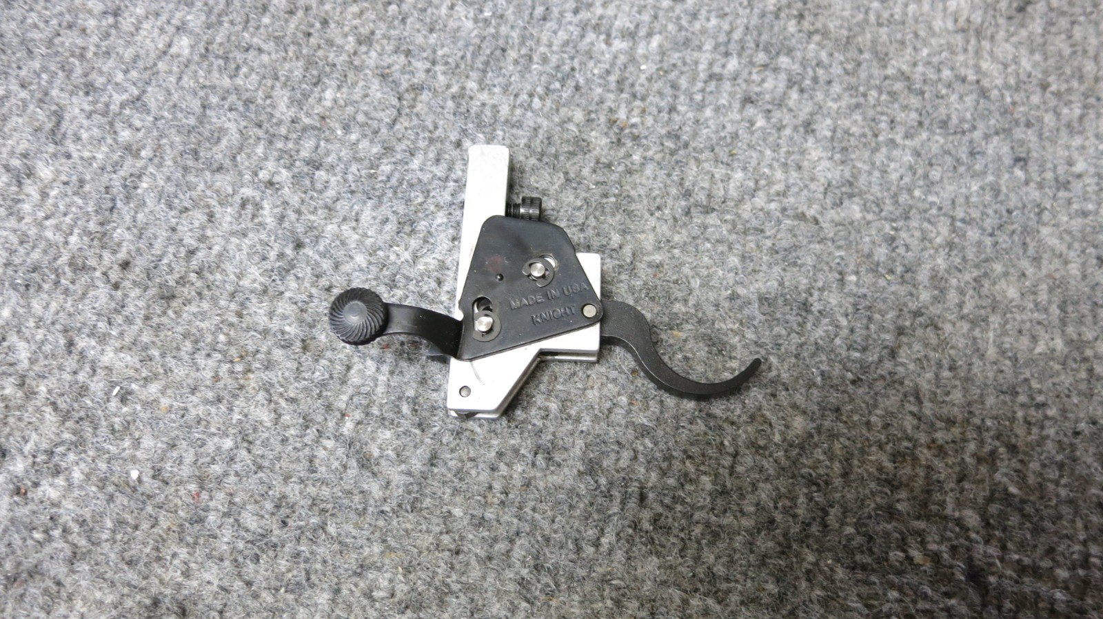 KNIGHT DISC EXTREME AND SIMILAR , MUZZLELOADER TRIGGER, EXCELLENT USED CONDITION