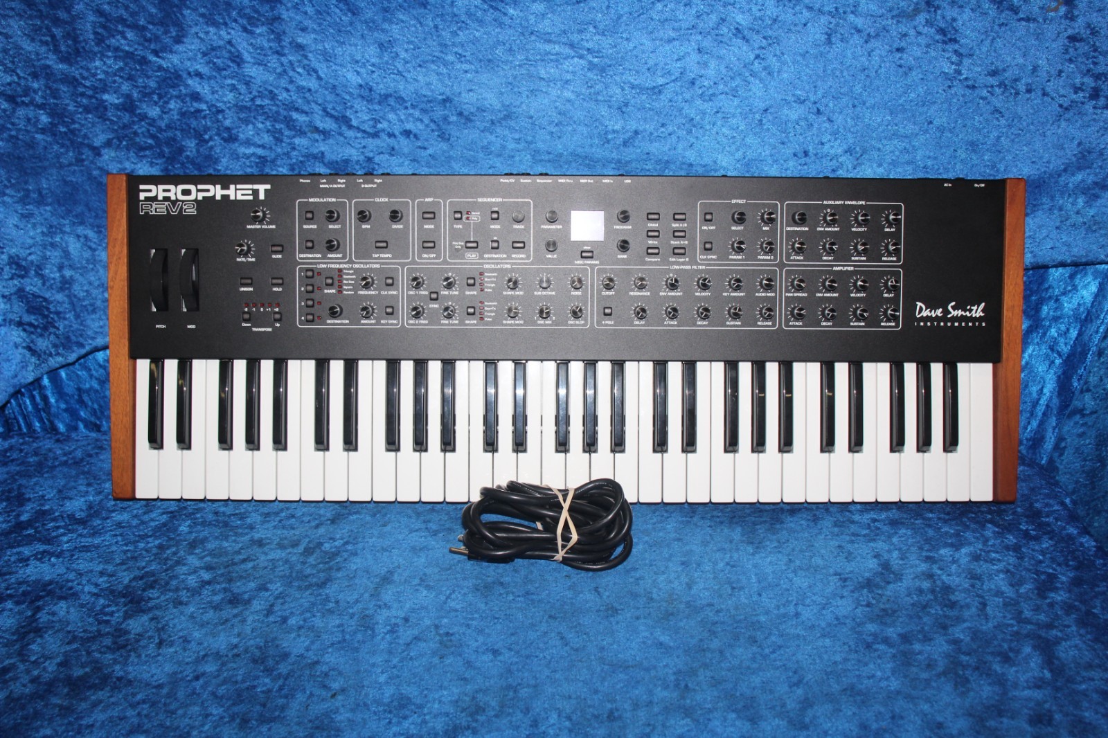 Dave Smith Instruments Prophet REV2 8 Voice Synthesizer, 5-Octave, Bi-Timbral