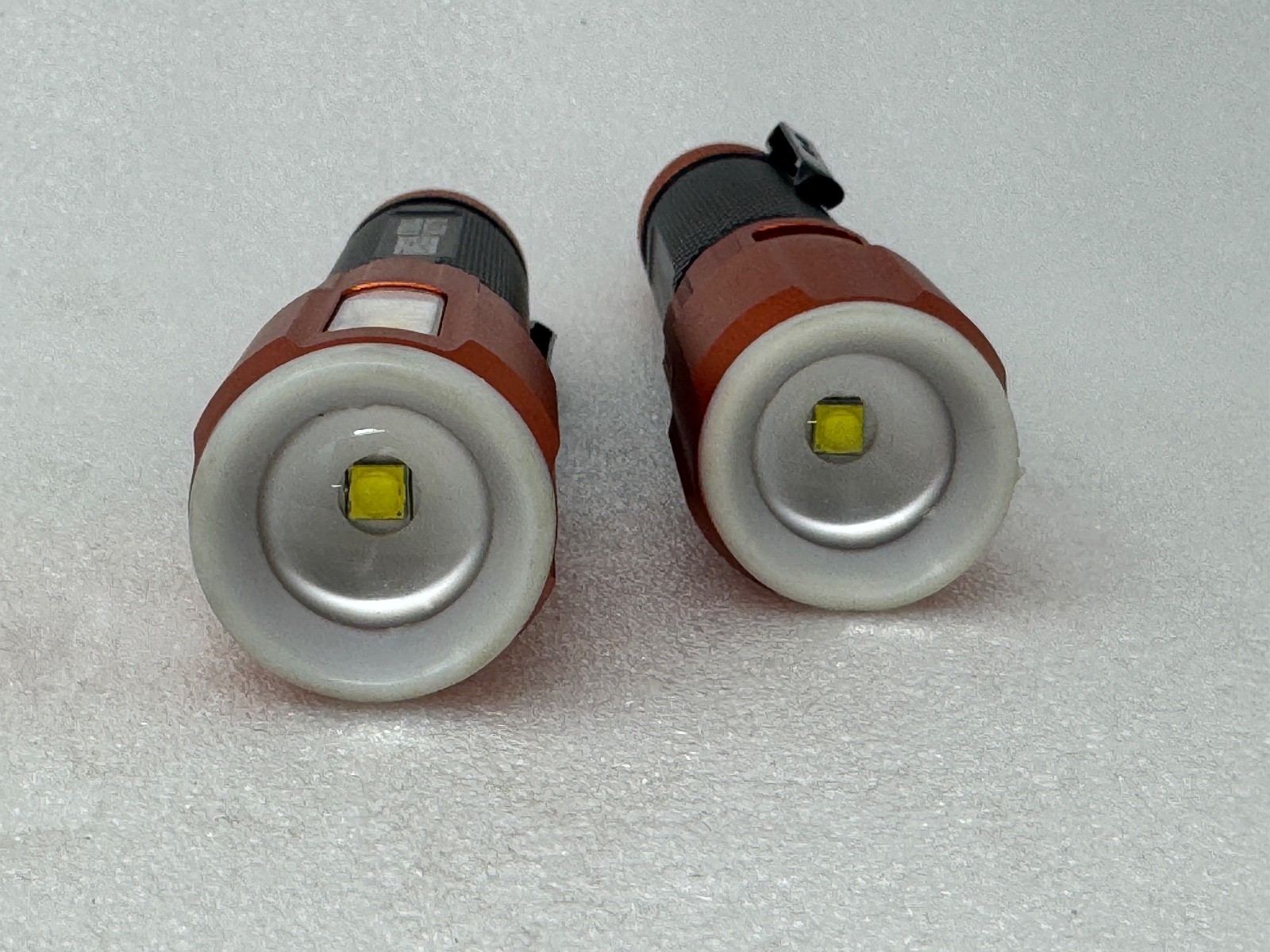 [2-PACK] KLEIN TOOLS [56412] RECHARGEABLE LED 2-IN-1 WORK LIGHT / FLASHLIGHT