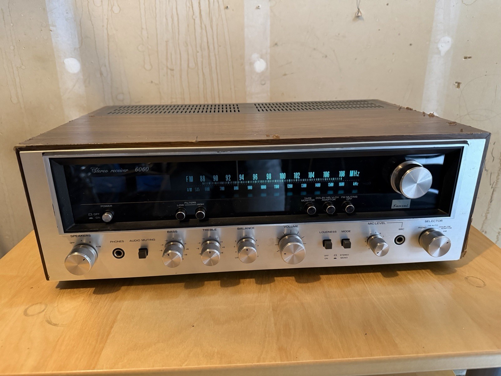 Sansui 6060 Stereo Receiver - READ DESCRIPTION