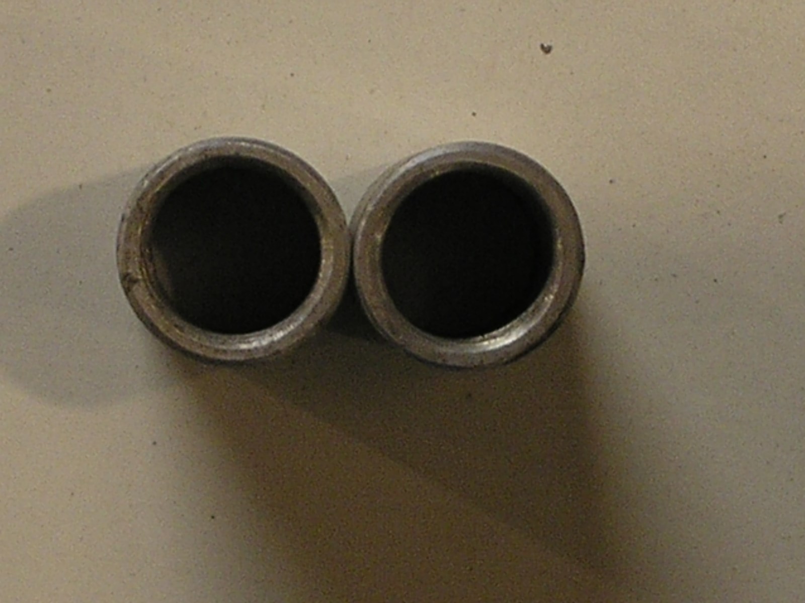 The listing is for:(2) 3/4  inch- Aluminum ROUND THREADED Conduit Couplers.