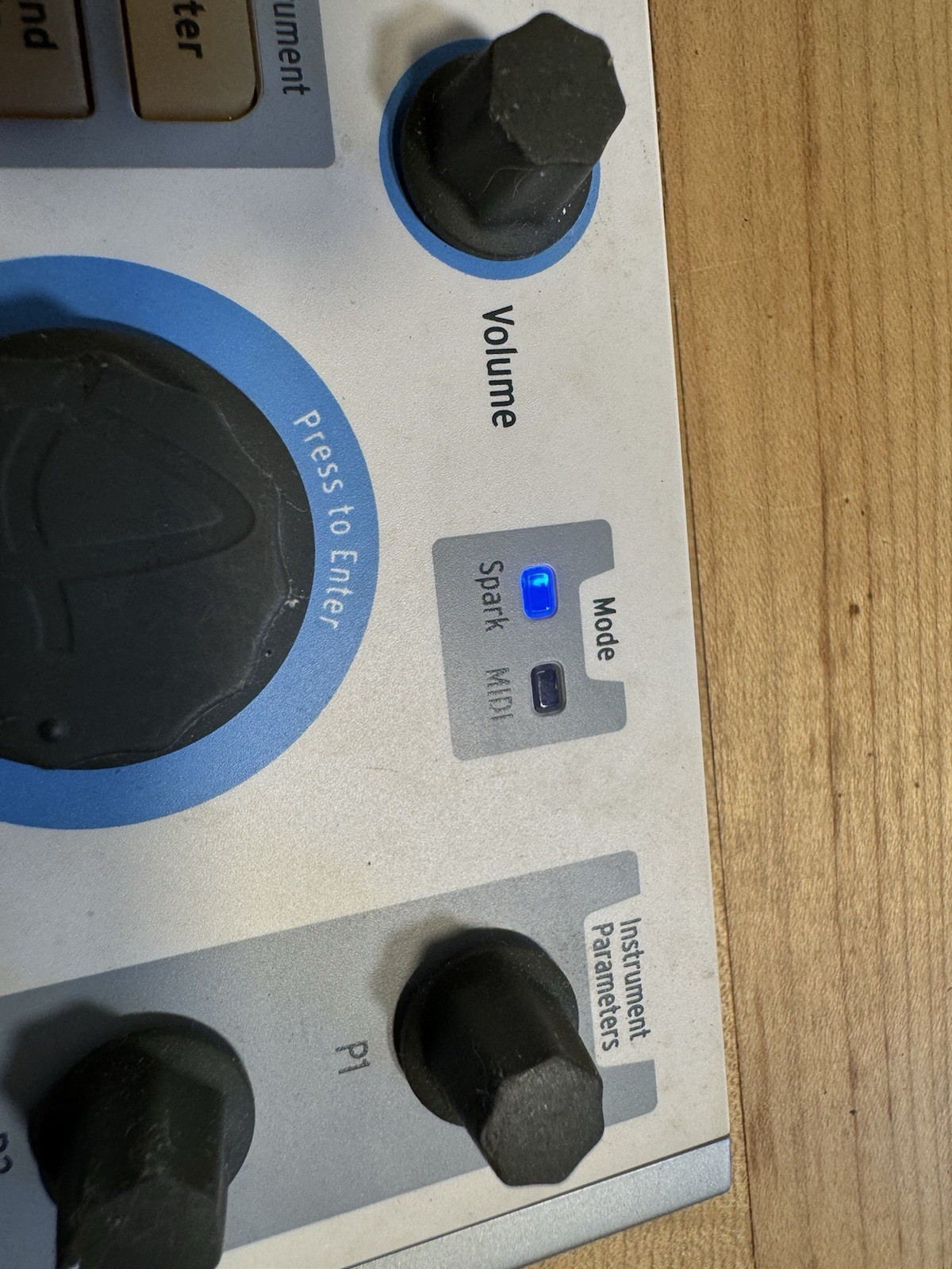 ARTURIA SPARK LE Sequencer Hybrid Drum Machine - Tested