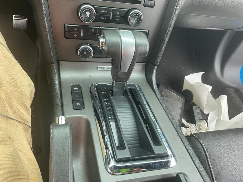 2011-2014 Ford Mustang Automatic Trans Floor Gear Shift Shifter Assembly OEM