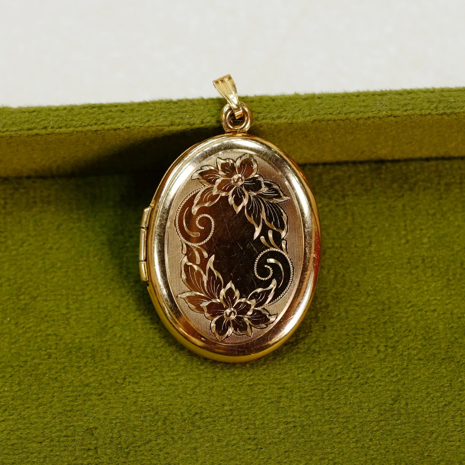 Gold Filled Oval Floral Locket