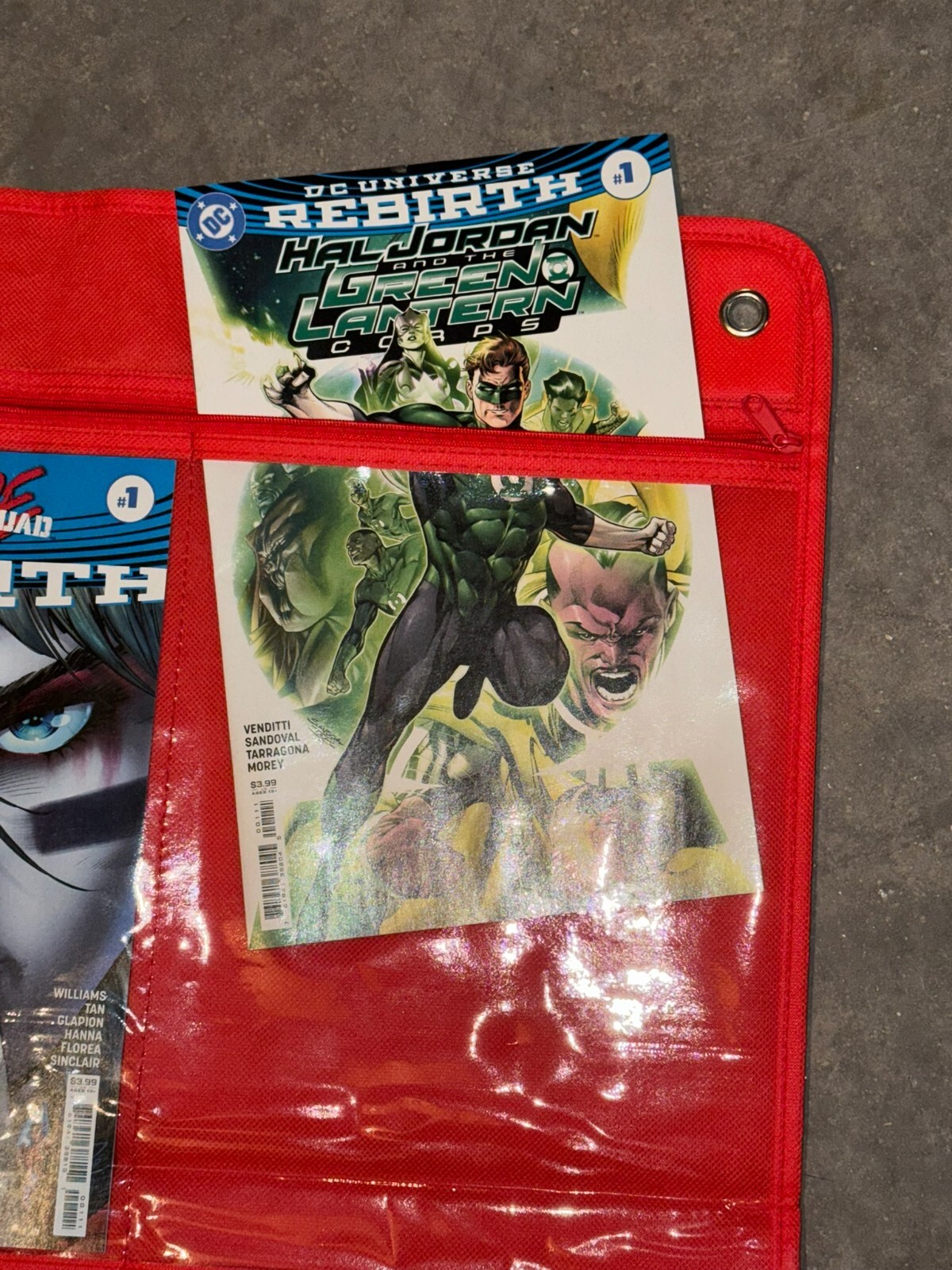 The Comic Blanket -Collectible Comic Book Display Frame Case Rack Holds 12 Books