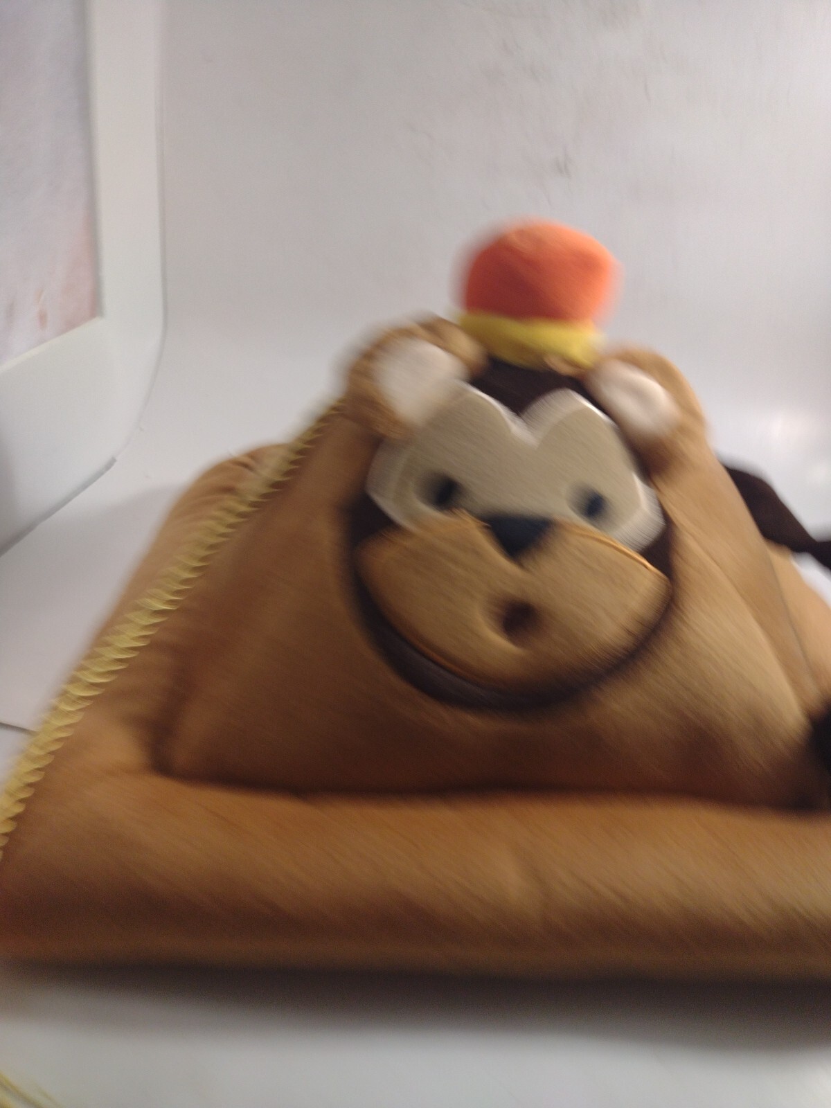 CHILDREN'S BOOK OR E READER PILLOW PEERAMID MONKEY NEW