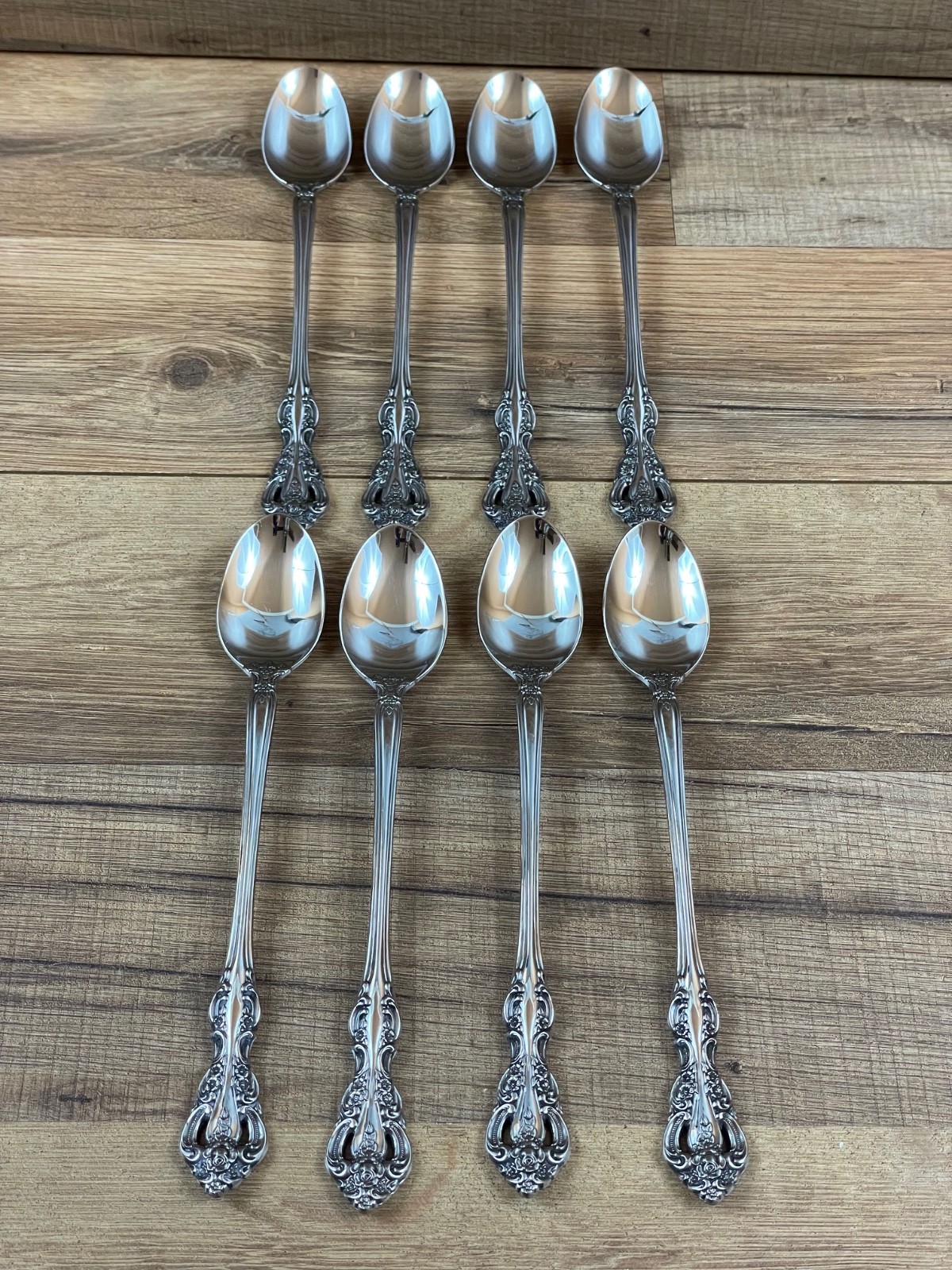 Oneida Michelangelo 72 Pc Stainless Flatware Set Serves 8 + Serving
