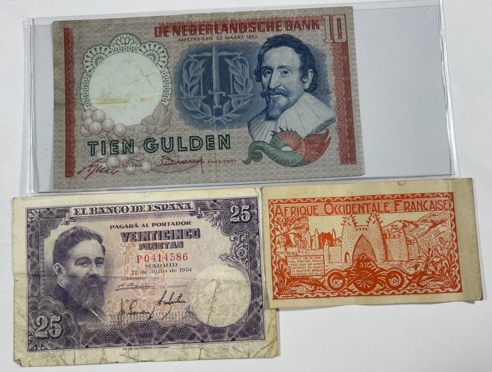 5 mixed older better foreign notes (#700) Mixed grades.