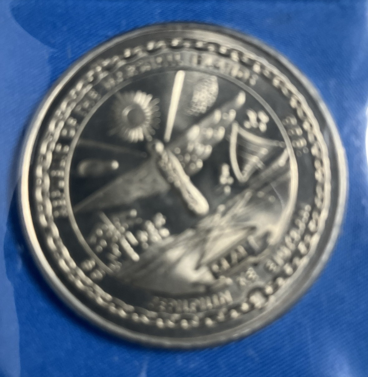 Space Shuttle Discovery Marshall Islands $5 Commemorative Coin & Folder