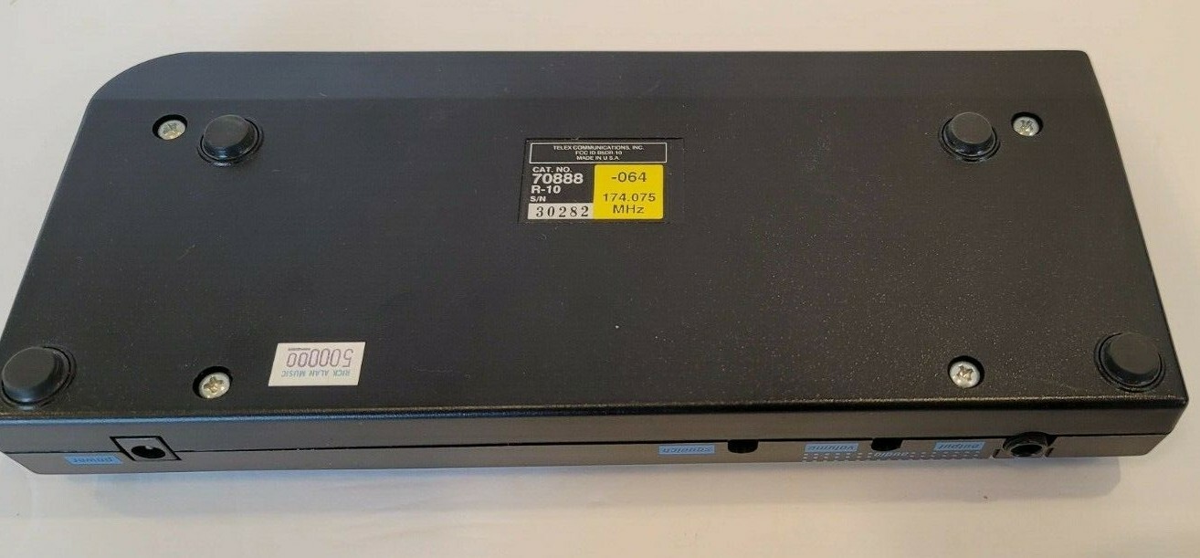 PRO BY TELEX TRUE DIVERSITY RECEIVER & Microphone 171.905