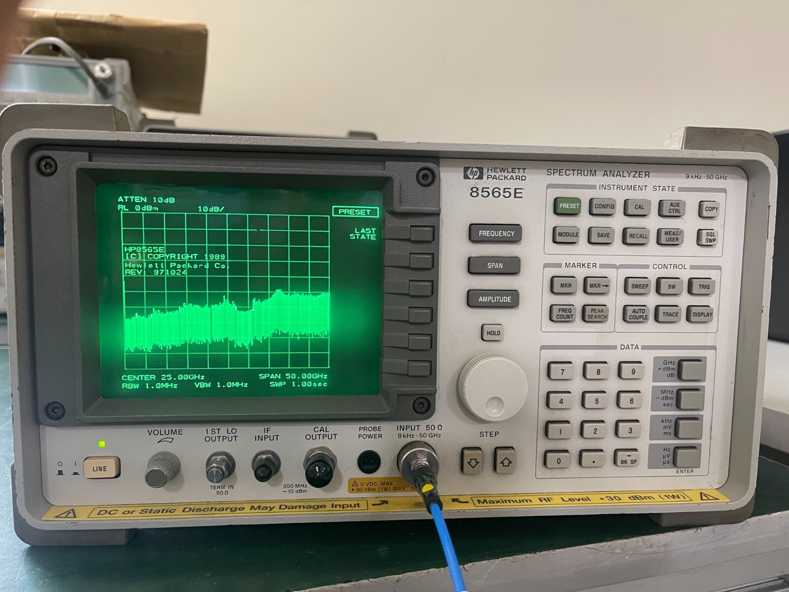 HP Agilent 8565E 9KHz - 50GHz Spectrum Analyzer w/ 85620A module_1259