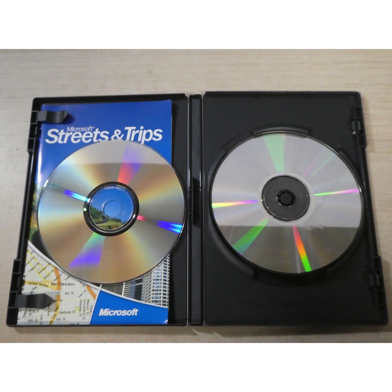 Microsoft Streets & Trips 2005 PC Software Vintage Mapping Travel Guide 2 Discs
