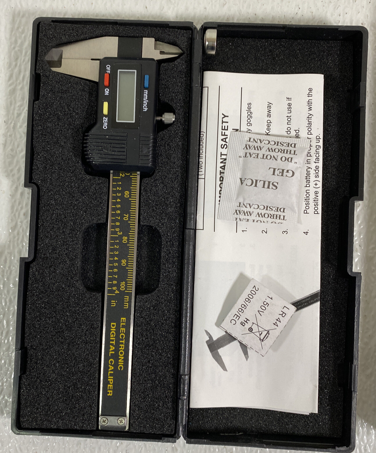 Pittsburgh 4" Digital Caliper Metric SAE Decimal Reads Digital Display Math Tool