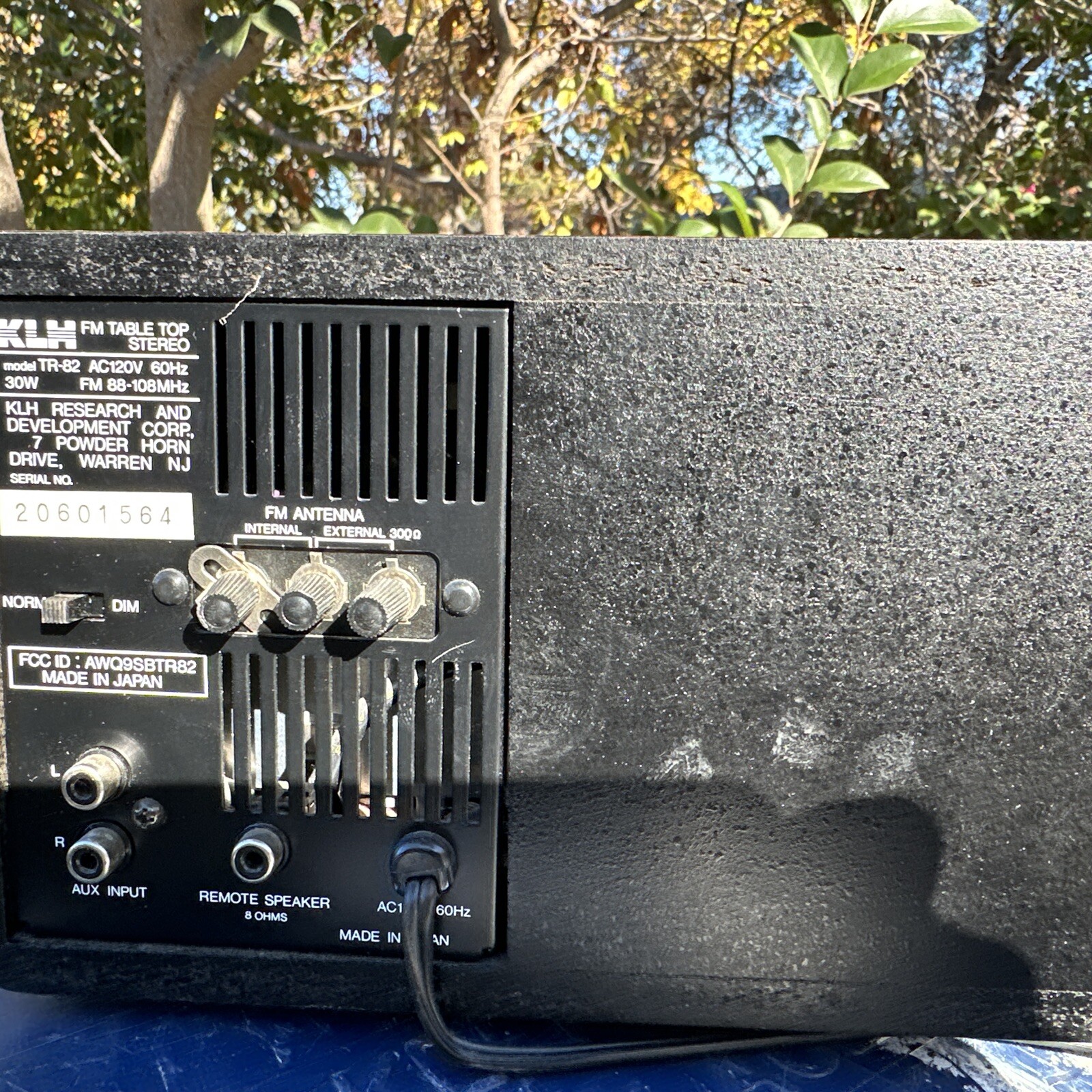 KLH TR-82 FM Table Top Stereo System ***Tested- EUC