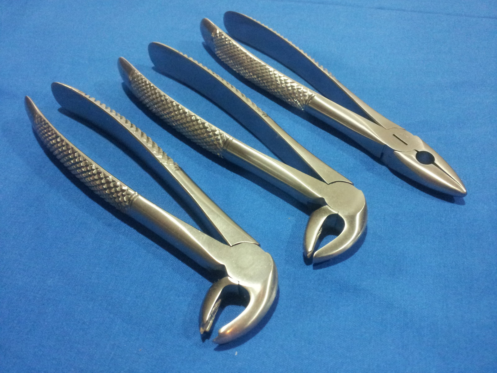 3 O.R GRADE DENTAL TOOTH EXTRACTING FORCEP MD1+MD3+MD4
