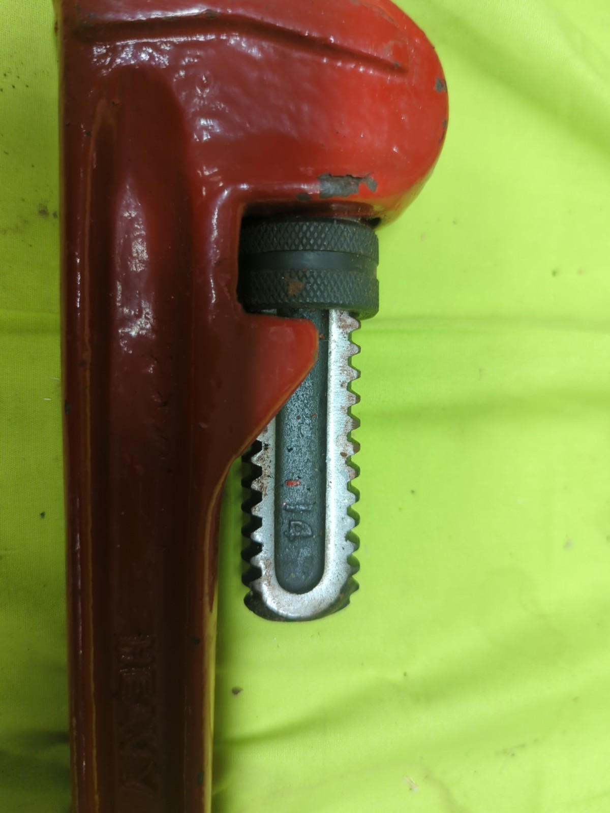 Heavy Duty 14" Pipe Wrench