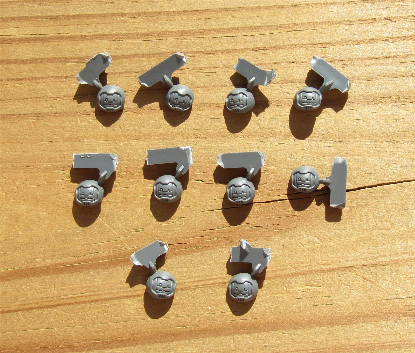 40K Leagues of Votann Hearthkyn Warriors Heads Helmet Heads Bits 10 Bitz