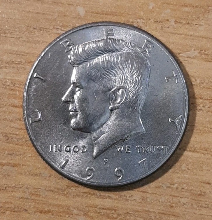 1997-P JOHN F KENNEDY HALF DOLLAR FIFTY CENTS PHILADELPHIA AMERICA USA MM2