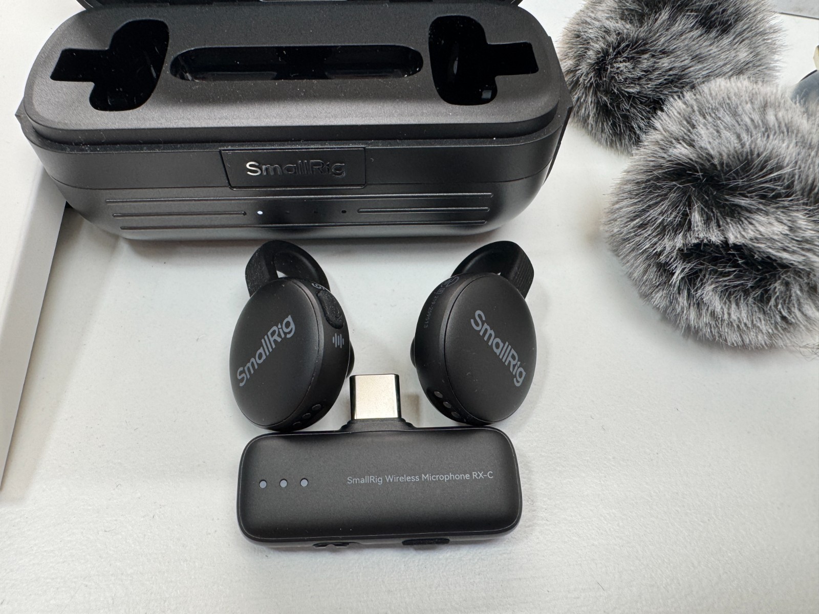 SMALLRIG Wireless Mic S70-C2 (2 TX + 1 RX + Charging Case) Wireless Lapel Microp