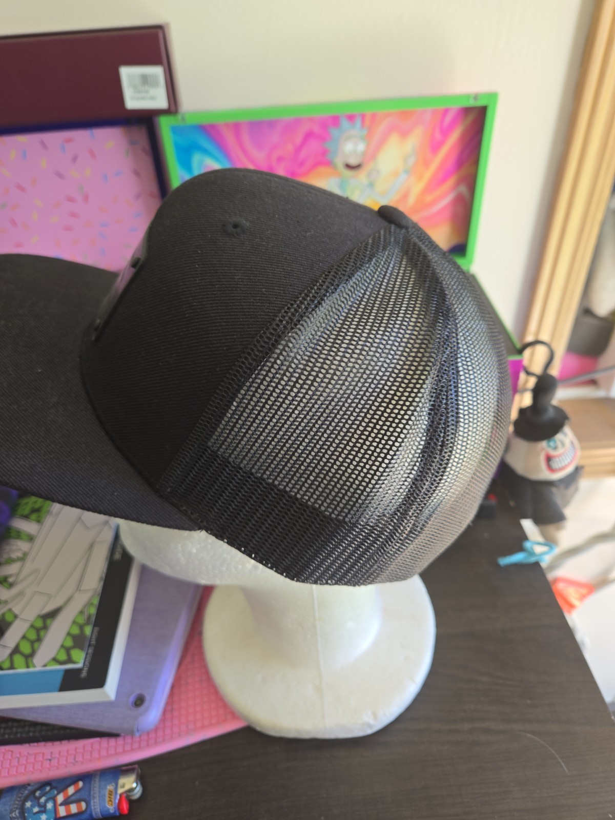 We Knife Exclusive Hat Blach Mesh Richardson Snapback