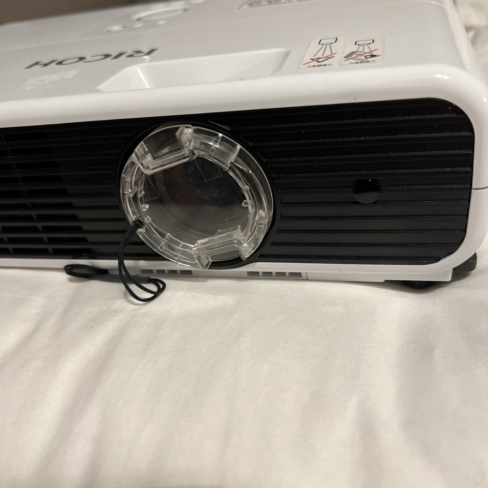 Ricoh PJ WX3231N Projector With Remote (lamp Error Message)
