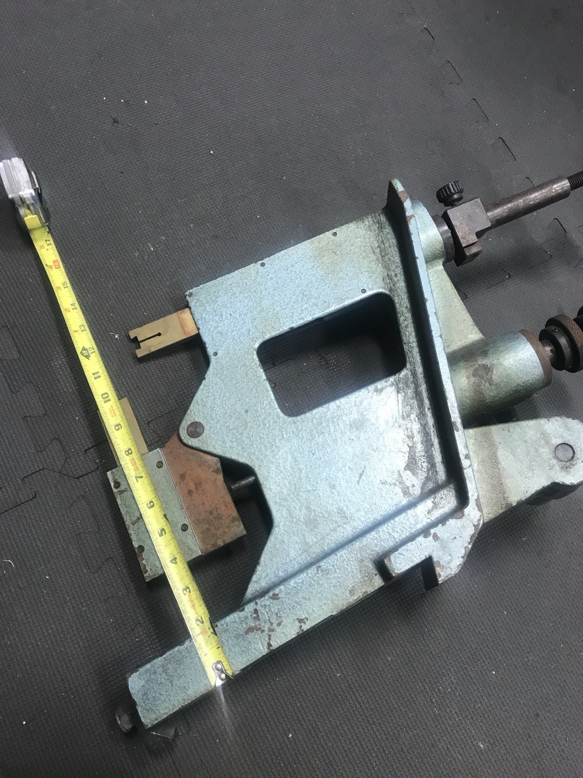 Steady Rest for  Crank Grinder