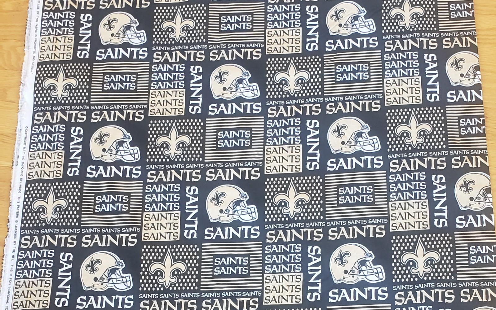 NEW ORLEAN SAINTS Fabric Cotton Material 1/2 yard 18" x 57" NFL FOOTBALL new