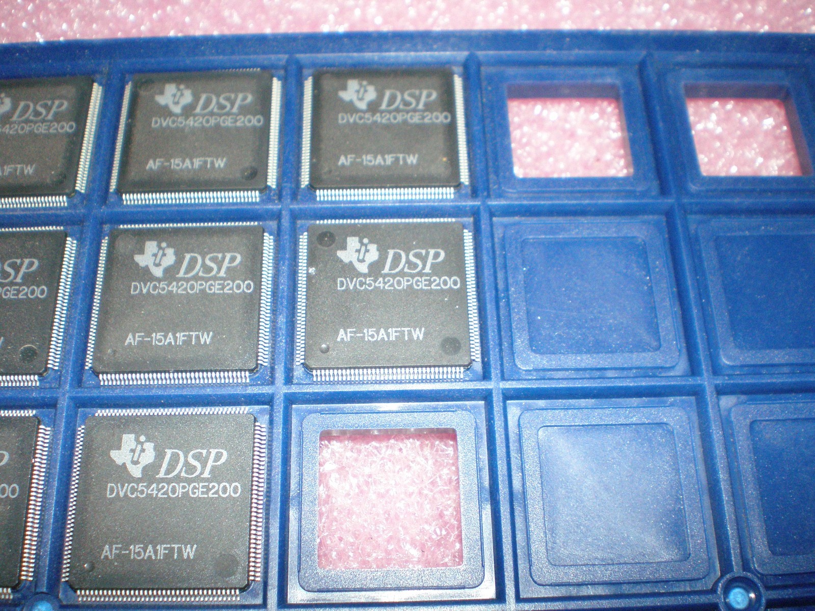 TMS320VC5420PGE200 One Piece NOS Texas Instruments