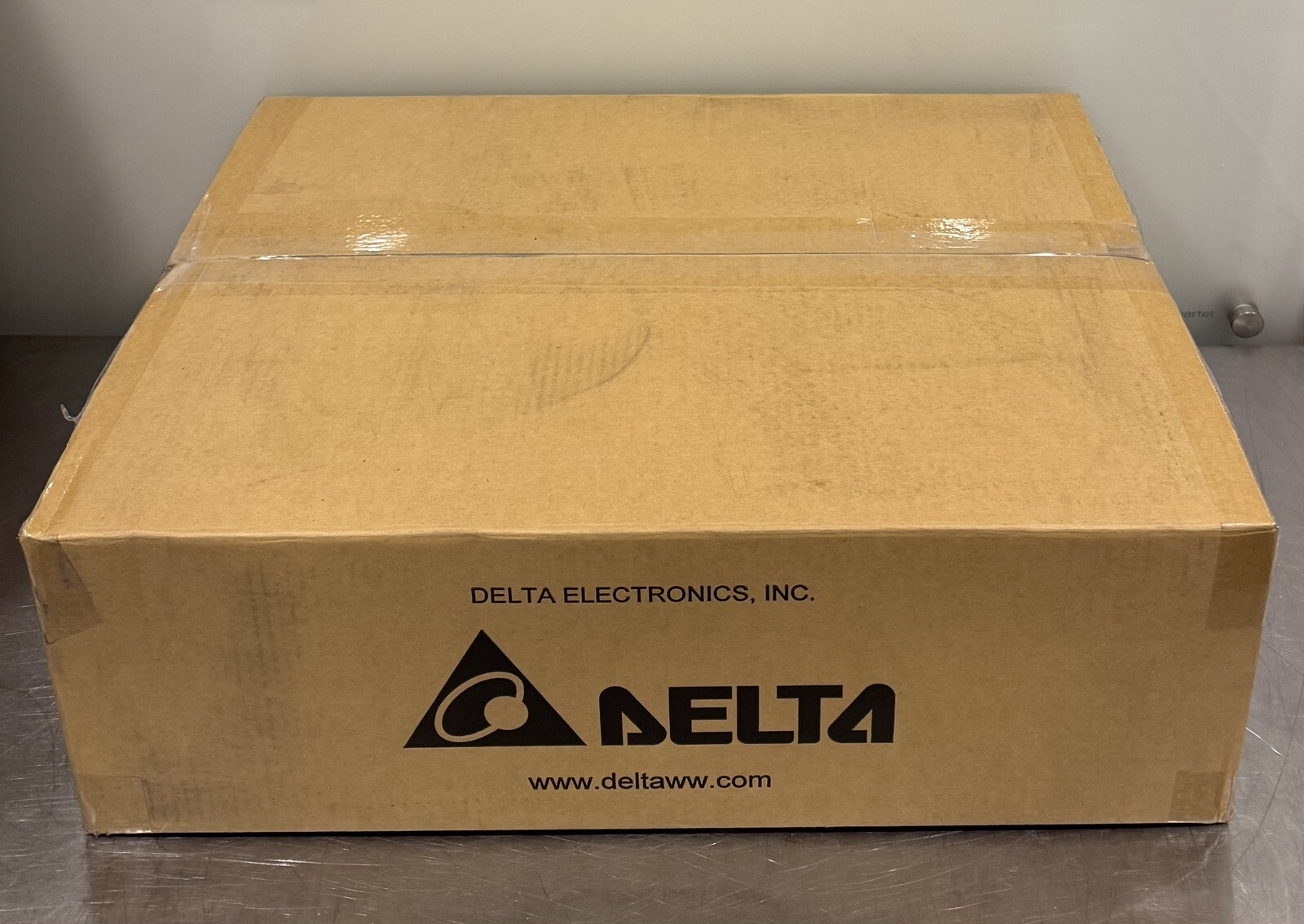 Delta SF-09K/HK A-S Power Distribution Unit 1PH 200-240V NEW! FREE SHIPPING!