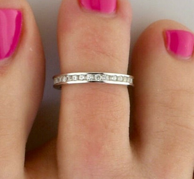 Fancy Gift Women's 0.30Ct Round Lab Created Diamond Eternity Toe Ring 925 Silver