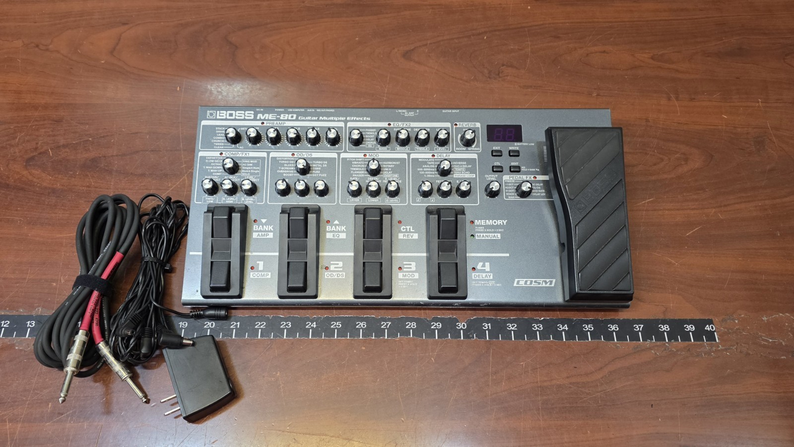 Boss ME-80 Guitar Multiple Effects Pedal Preamp