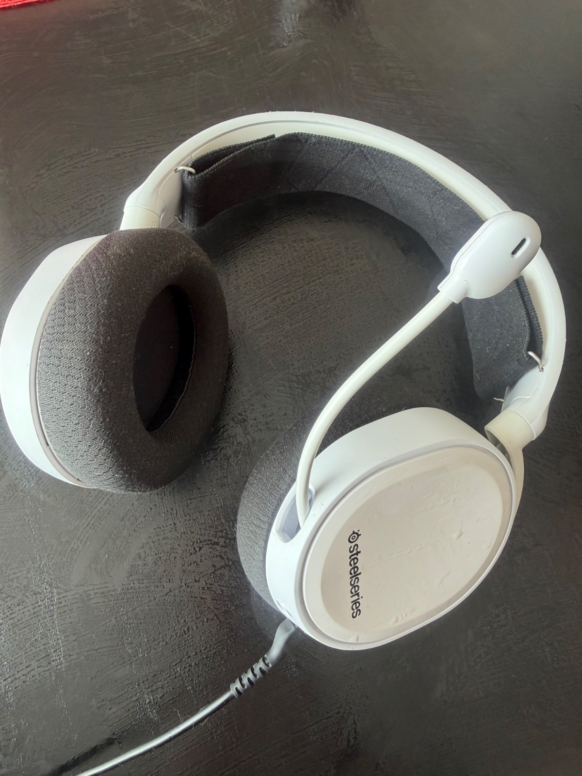 SteelSeries Wired Gaming Headset – White