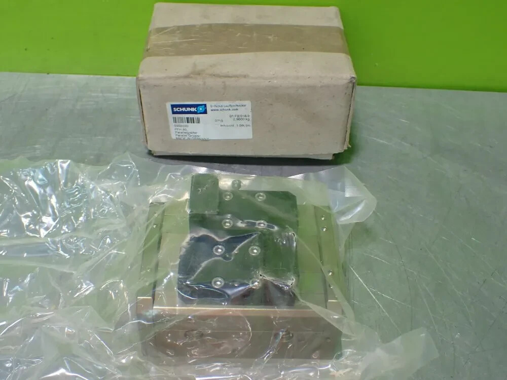 SCHUNK PFH 30 PNEUMATIC GRIPPER (NEW IN BOX)