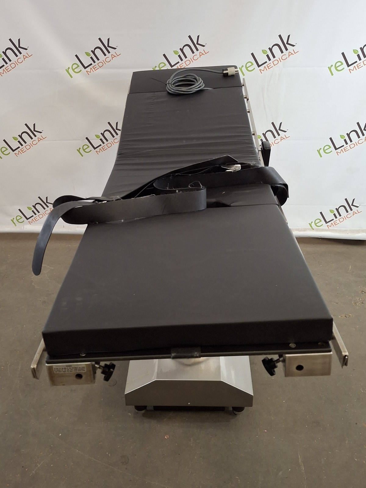 Skytron 1700 Elite Surgical Table