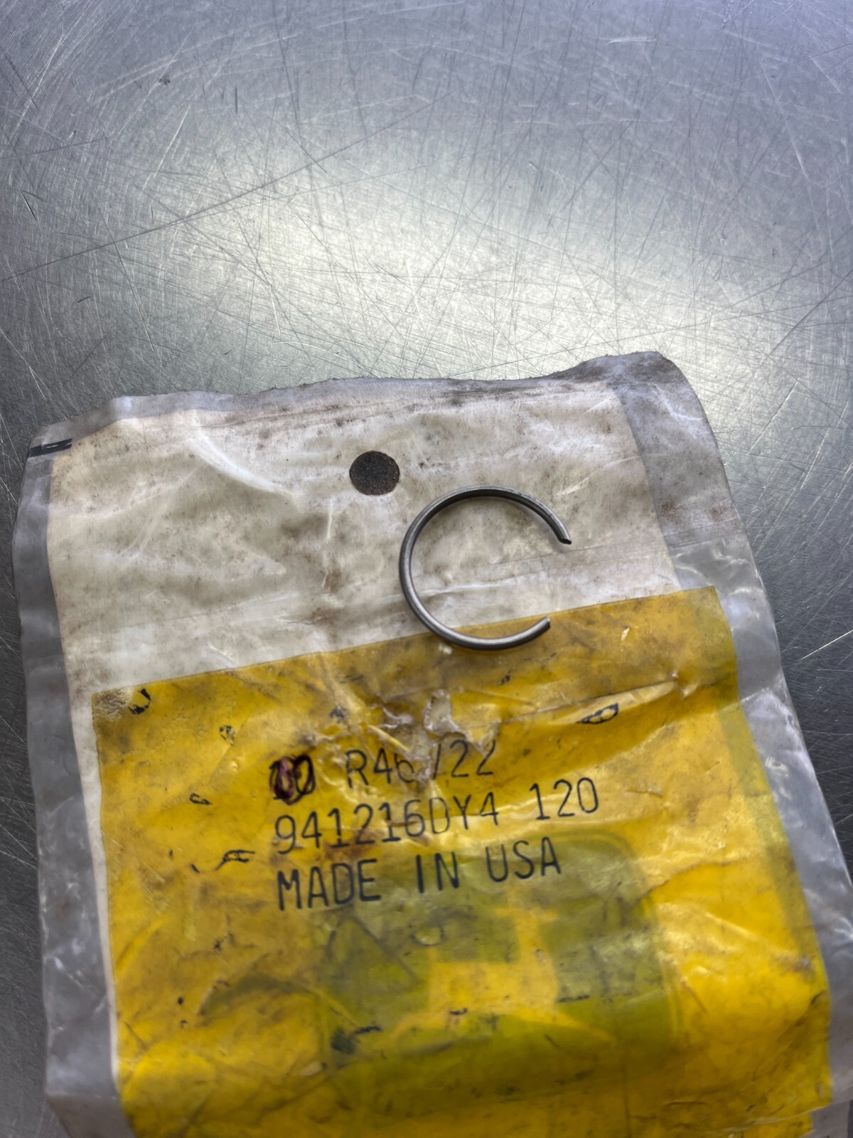 R46722   Genuine OEM  John Deere    SNAP RING
