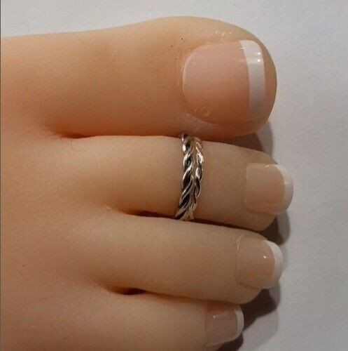 Women's Valentine's Designer Solid Metal Adjustable Fashionable Toe Ring 925 SS