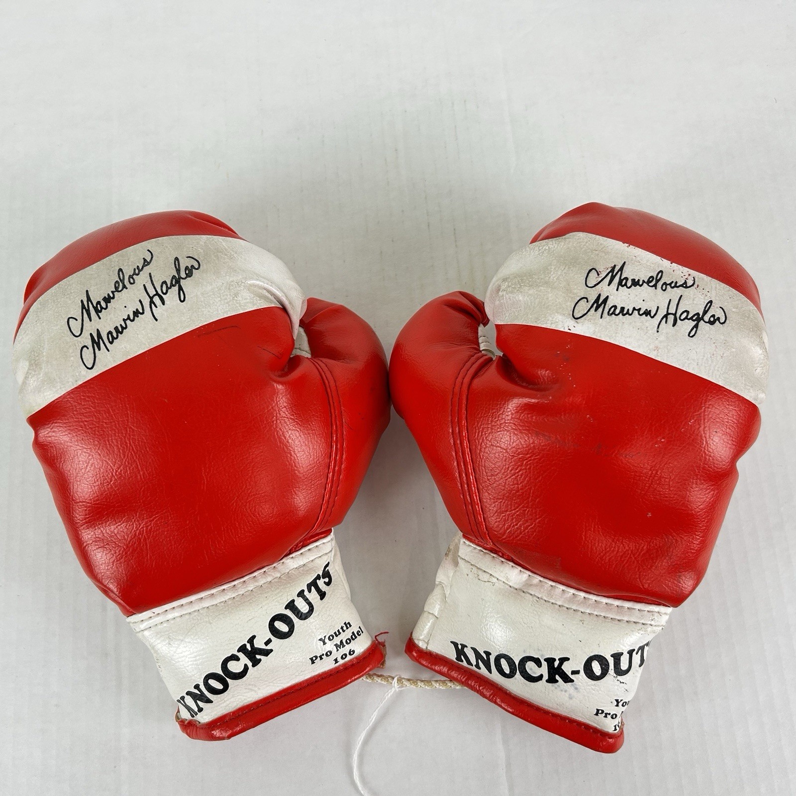 Vintage MARVELOUS MARVIN HAGLER Knock-Outs Youth Boxing Gloves Pro Model 106